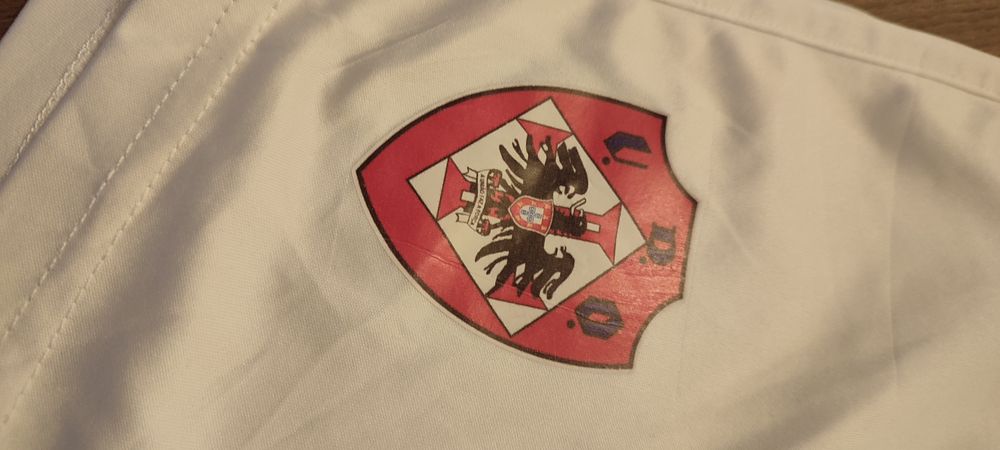 Calções da Oliveirense e JOMA