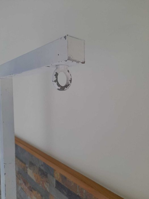 Suporte para gaiola de pássaros em alumínio(Para Desocupar)