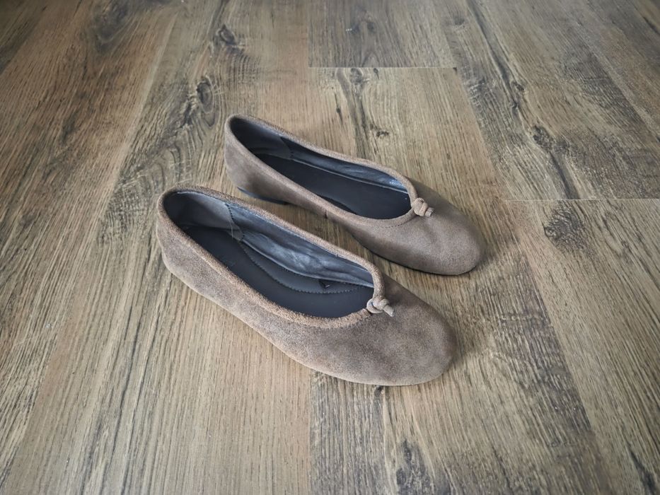 Modowe zamszowe mokasyny massimo dutti 38