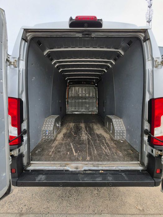 sprzedam auto marki peugeot boxer