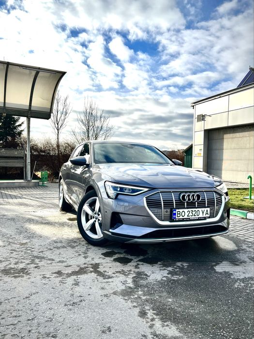 Audi e-tron 2019 VIN WAUZZZGE0KB018795 фото оголошення 3 з 23
