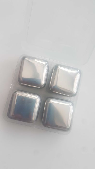 do kolekcji - metalowe kostki lodu - 4szt - nowe