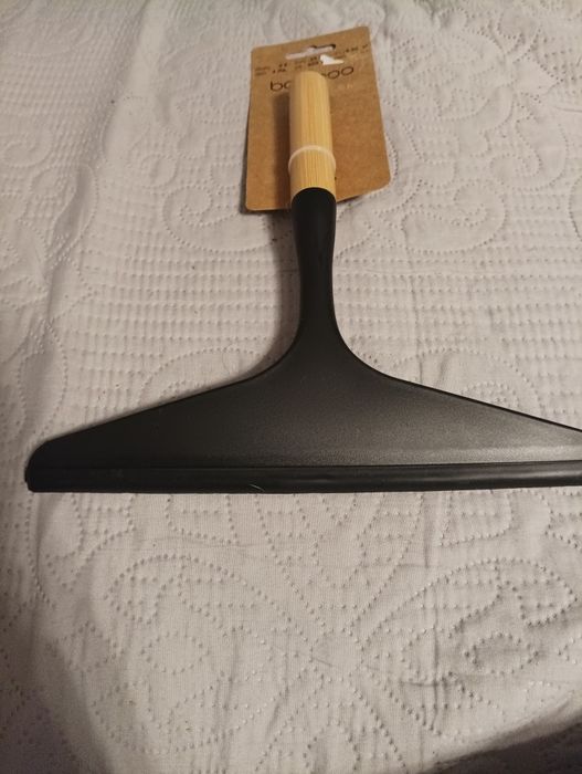 Nowa ściągaczka do wody