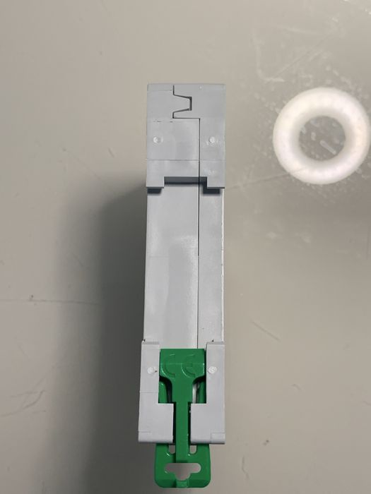 Автоматичний вимикач 16А