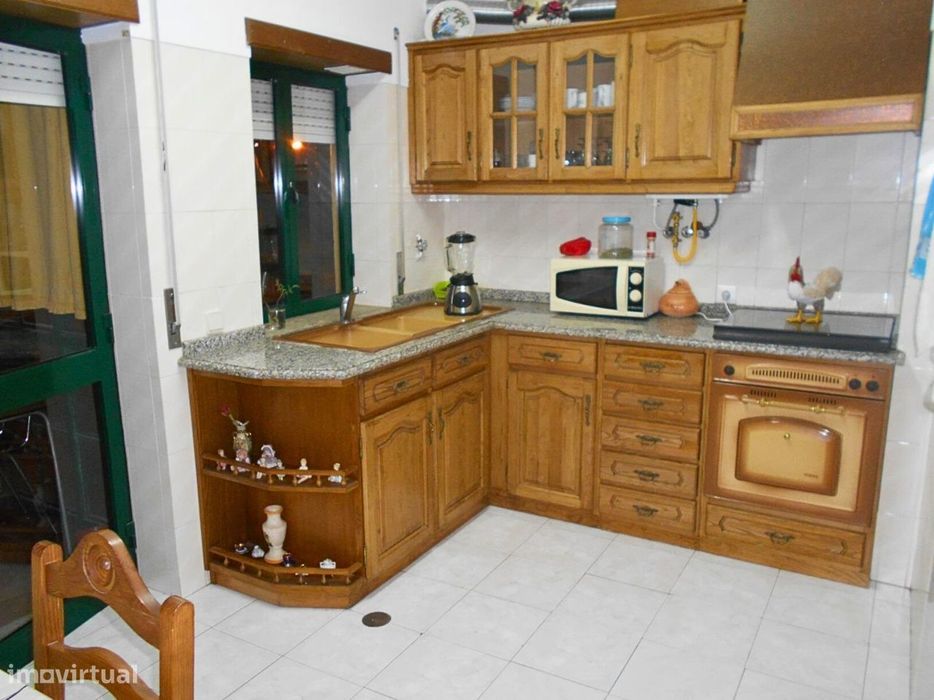 Apartamento T3 — Idanha-A-Nova E Alcafozes, Castelo Branco