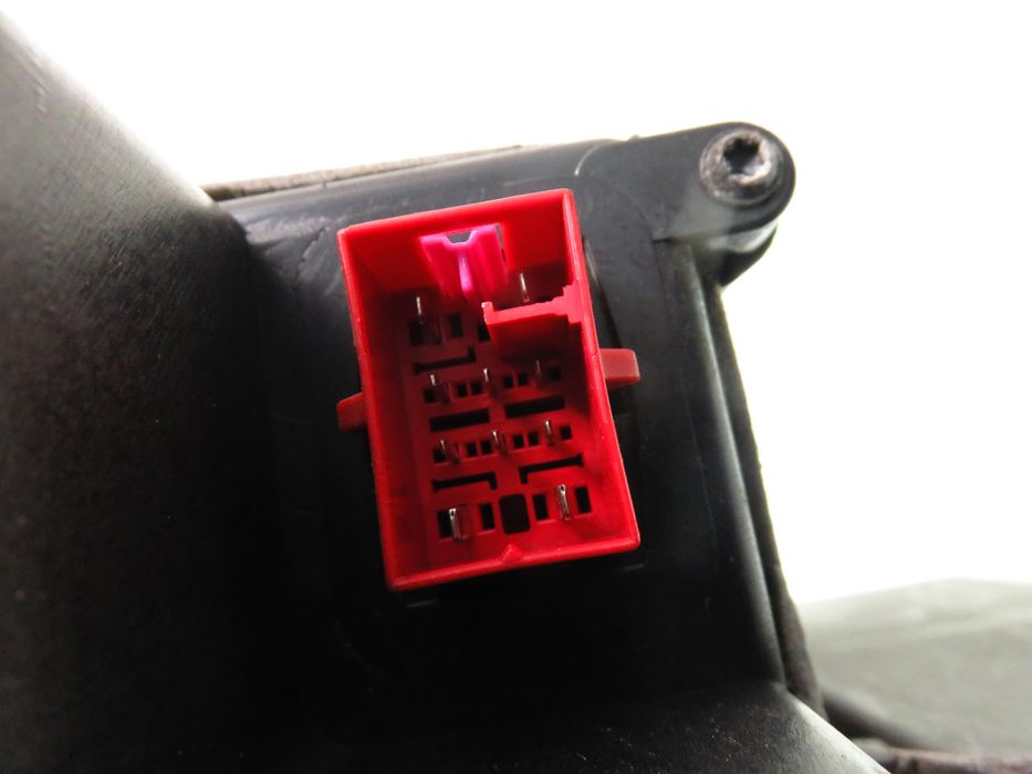 Subwoofer Audi A6 (4b2, C5)