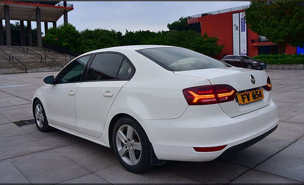 Ліхтарі (діодні стопи) Volkswagen Jetta 6 2011-2014