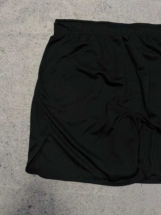Czarne sportowe spodenki Nike Swoosh Dri-Fit XL