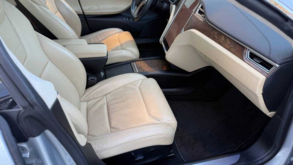 Tesla Model S 75      2017