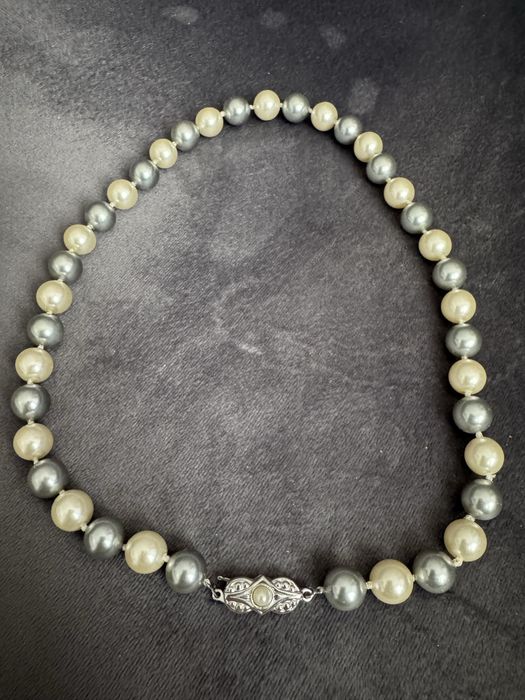 Naszyjnik z perełek