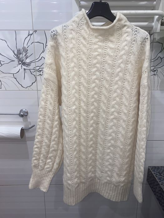 Jasnobeżowy sweter golf Tulipboots Renee one size uniwersalny