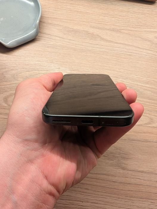 Google Pixel 9 pudełko stan bardzo dobry
