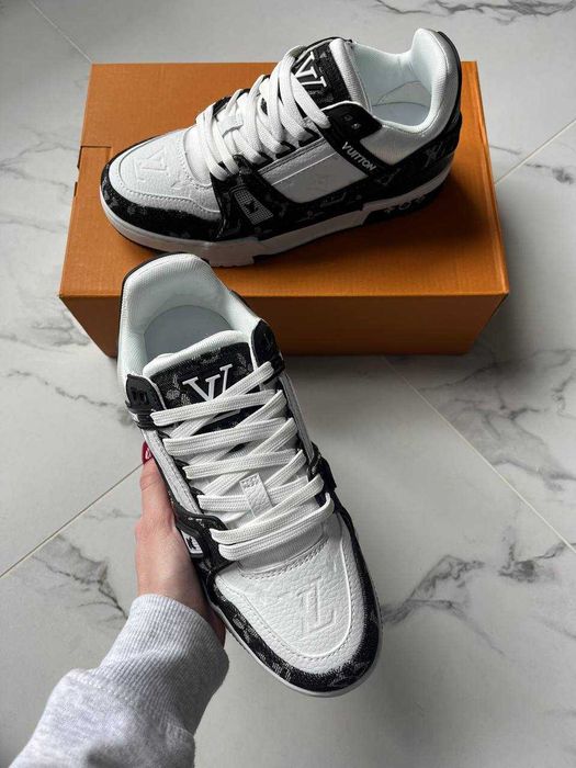 36-45 Louis Vuitton Trainer White Black КРОСІВКИ