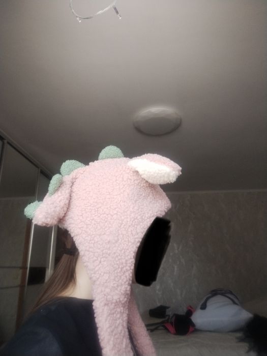 Шапка с поднимающимися ушками