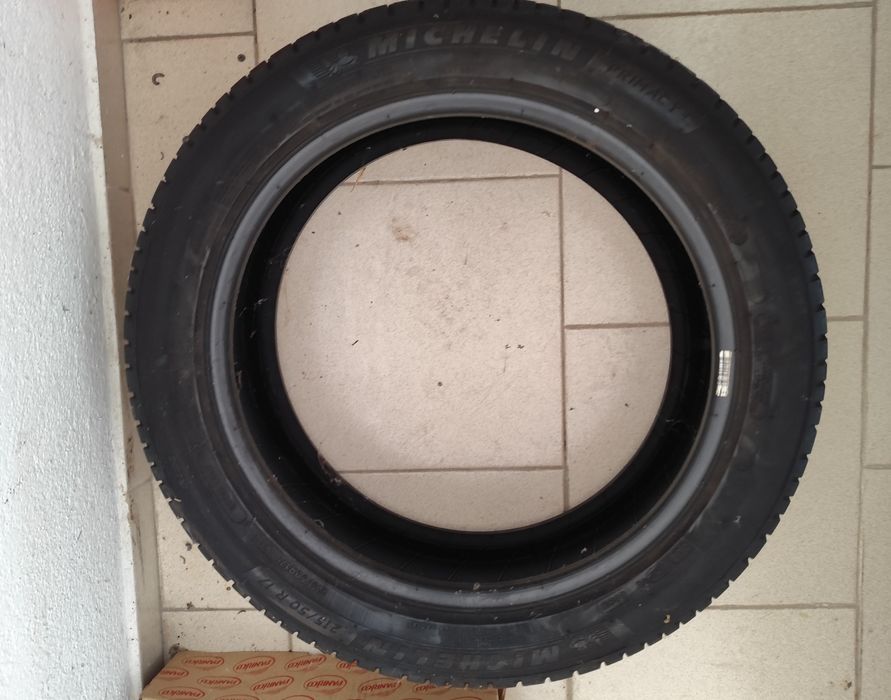 1 Pneu Michelin Primacy 4+ 215/50/R17