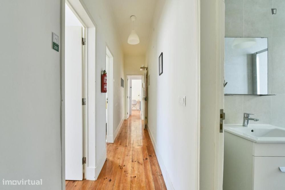 Quarto - localizado em Penha de França Lisbon