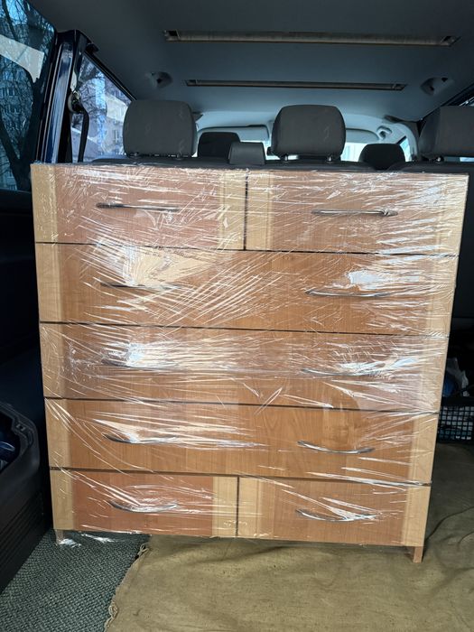 Продам навий комплект комод +тумба