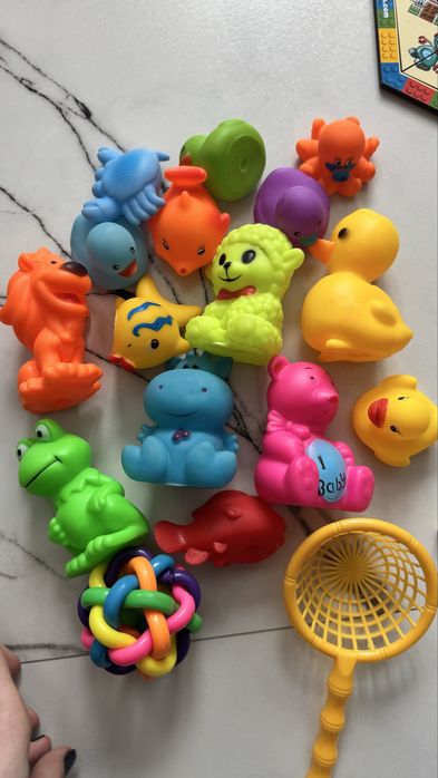 Іграшки дитячі та конструктори магнітні -6 шт