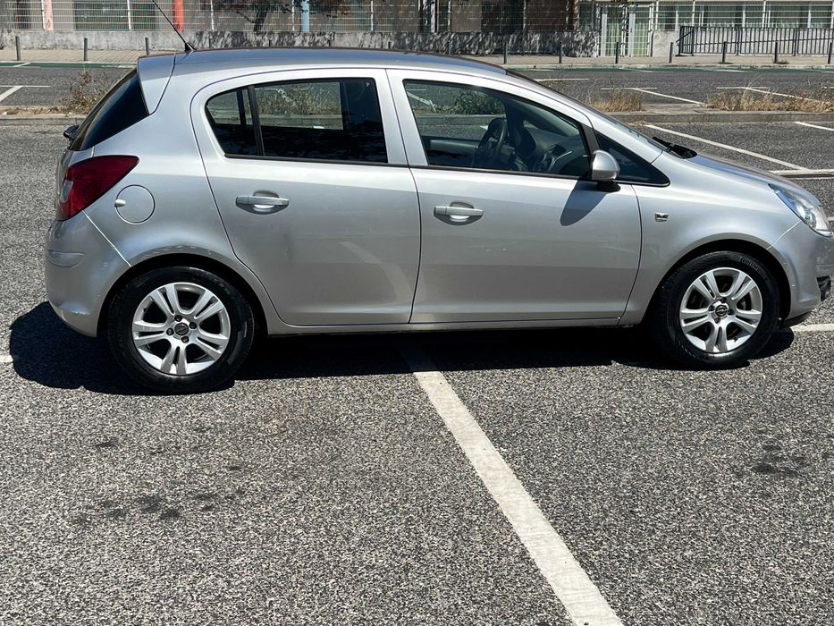 Opel Corsa 2010 1.2 Enjoy - Só 37.000 Klm´s reais e comprováveis