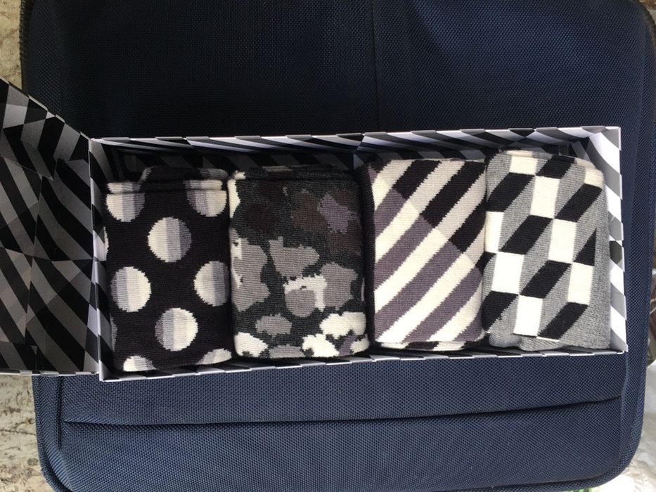 Meias Happy socks 41-46 .valor por unidade.artigo novo,selado
