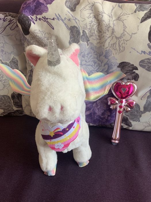 Єдиноріг пегас що ходить