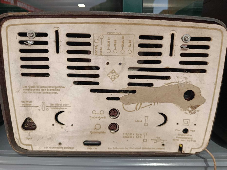 Radio Telefunken antigo