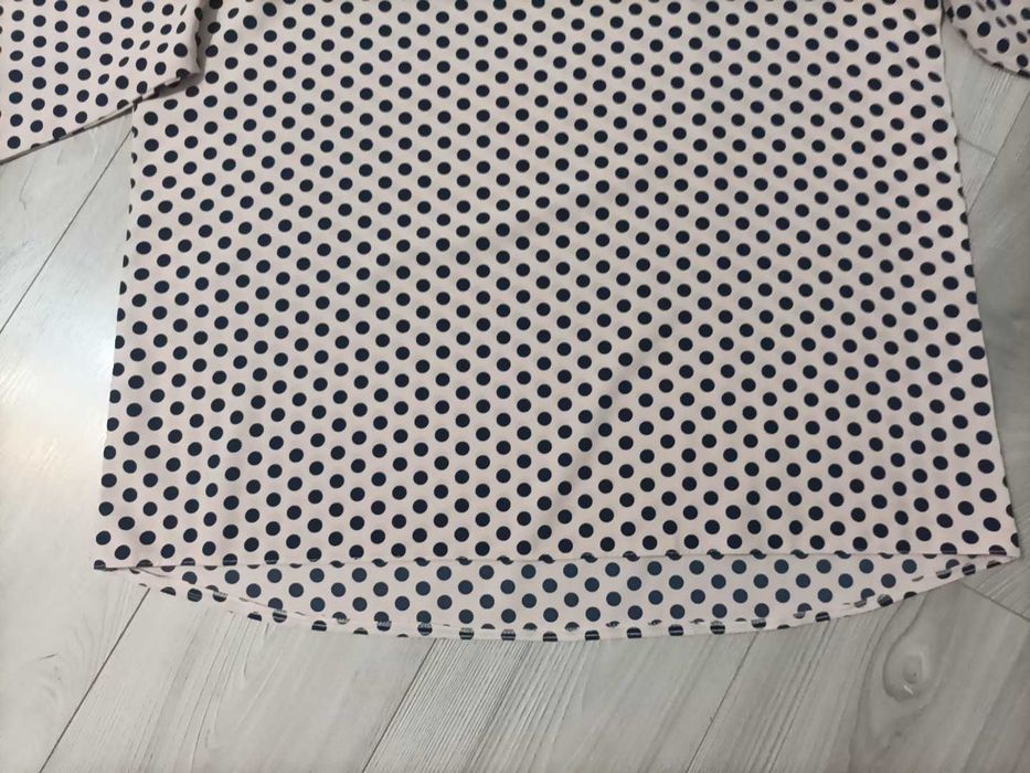 Elegancka bluzka z rękawem 3/4 w rozmiarze 46