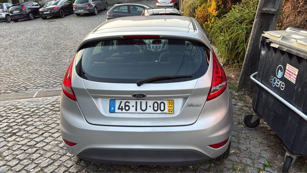 Ford Fiesta 4500 euros foto 3