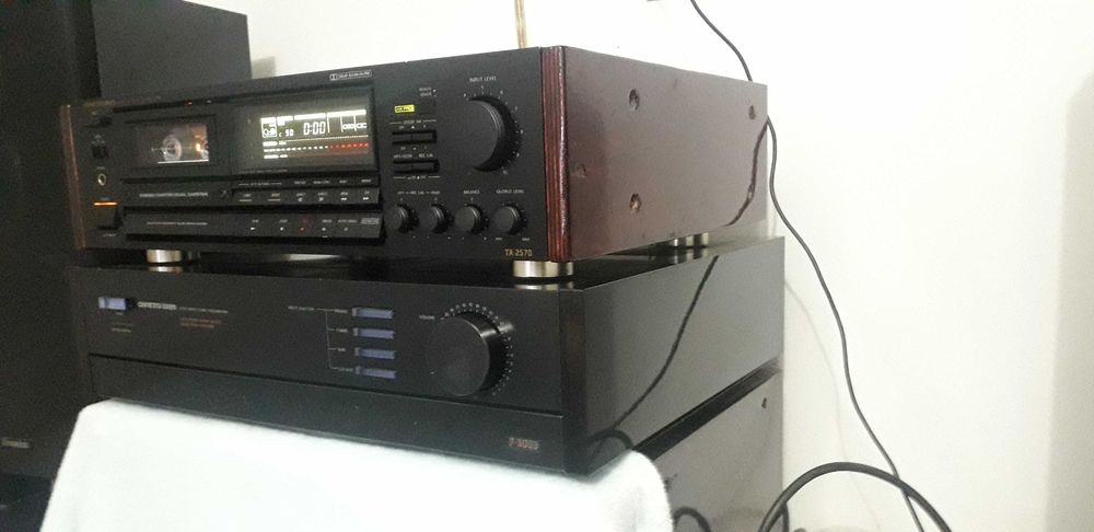 Magnetofon i przedzmaczniacz ONKYO