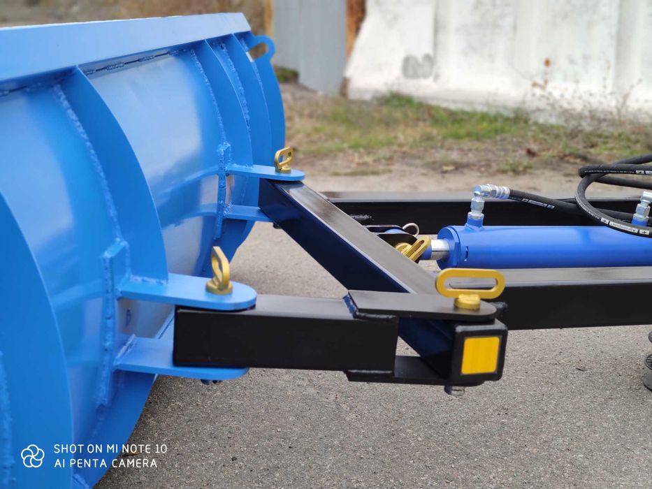 Лопата снегоуборочная,отвал снегоуборочный на МТЗ ЮМЗ Т-40.