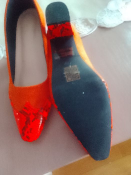 Buty damskie z Eco skóry i Eco zamszu w kolorze pomarańczowym ,nowe