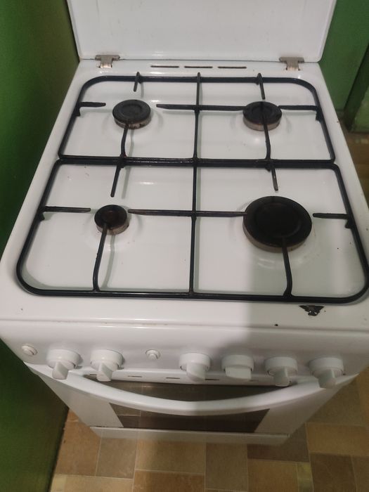 Газова плита Indesit з електропідпалом б/в (Гортоп). Торг!
