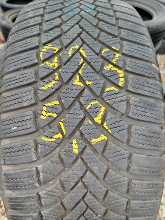 Opona używana 235/50R18 Bridgestone Blizzak LM005 1szt.