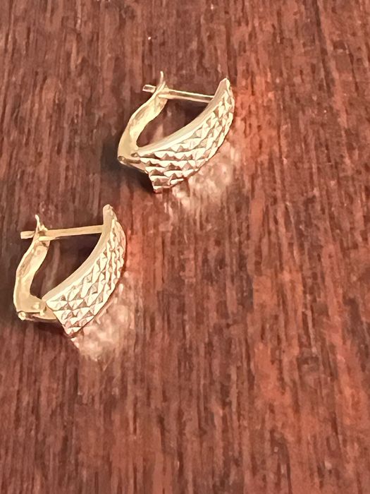 Сережки золото 585 1,43 грам