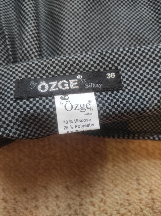 Юбка классическая 36р.