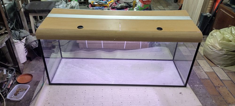 Sprzedam aquarium o wymiarach 1,40/50/60