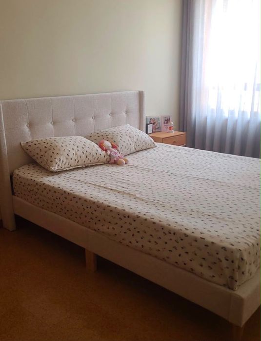 Cama de casal 160x200 + colchão – como nova