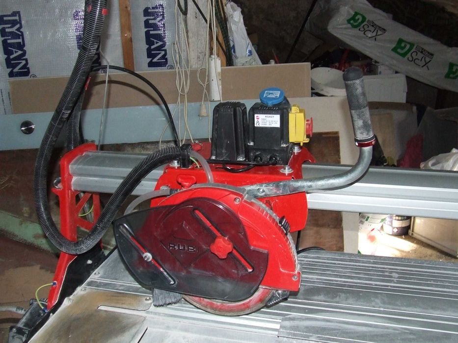 Przecinarka glazury Rubi Expert DCX 250/1250