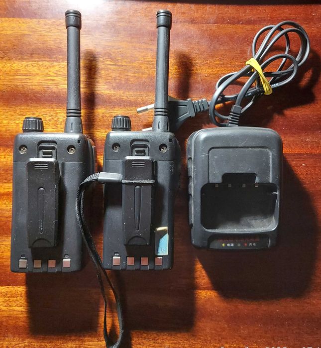 Рация Delxun D188.