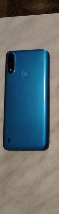 Продам телефон moto e7i power