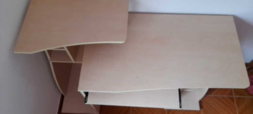 Secretária de computador