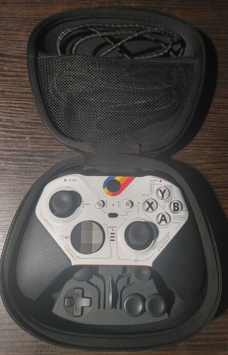 Безпровідний геймпад для PC і Xbox Elite Series 2 Starfield Edition
