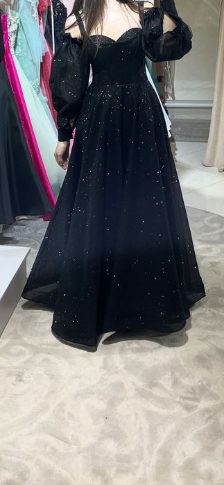 Плаття на випускний