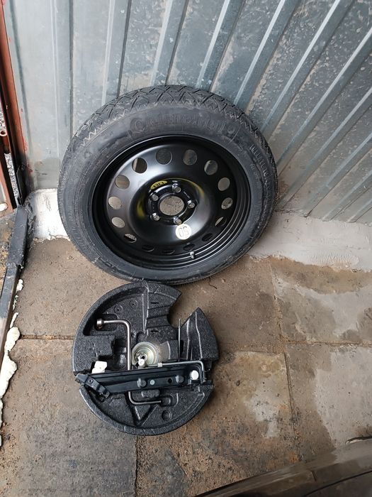 Koło dojazdowe zapasowe R17 lewarek Klucz  BMW e60 E61 5x120