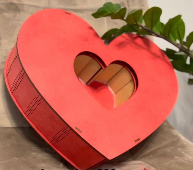 Коробка подарункова В НАЯВНОСТІ деревʼяна