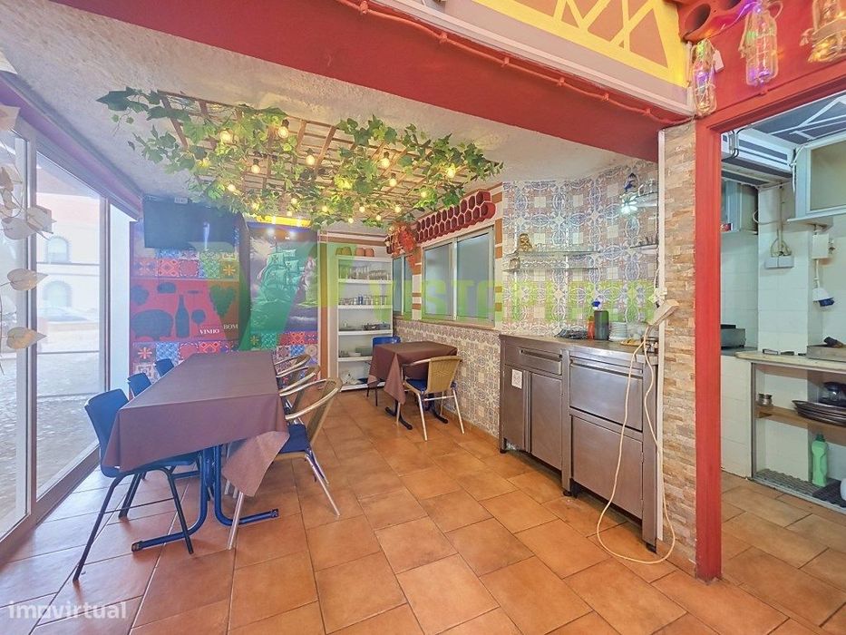 Restaurante, Churrasqueira, Grill Take-Away Zona Ribeirinha