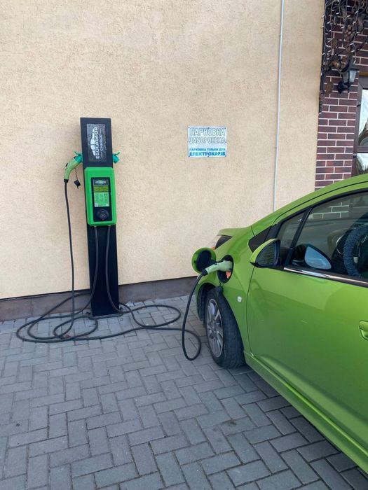 Станція зарядна для авто Ecofactor Trio, класична