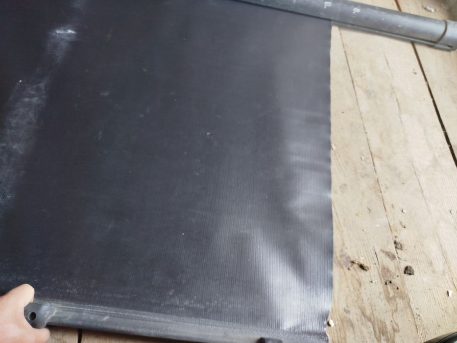 Шторка багажника