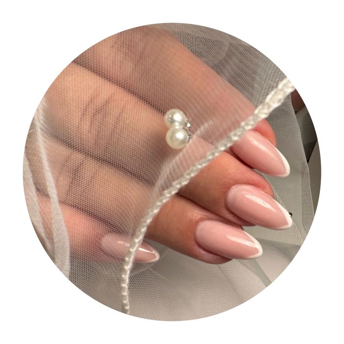 Manicure hybrydowy , żelowy , dojazd do klientki