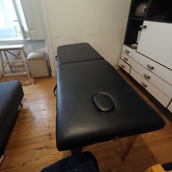 Marquesa Portátil Quirumed para massagem/tatuagem